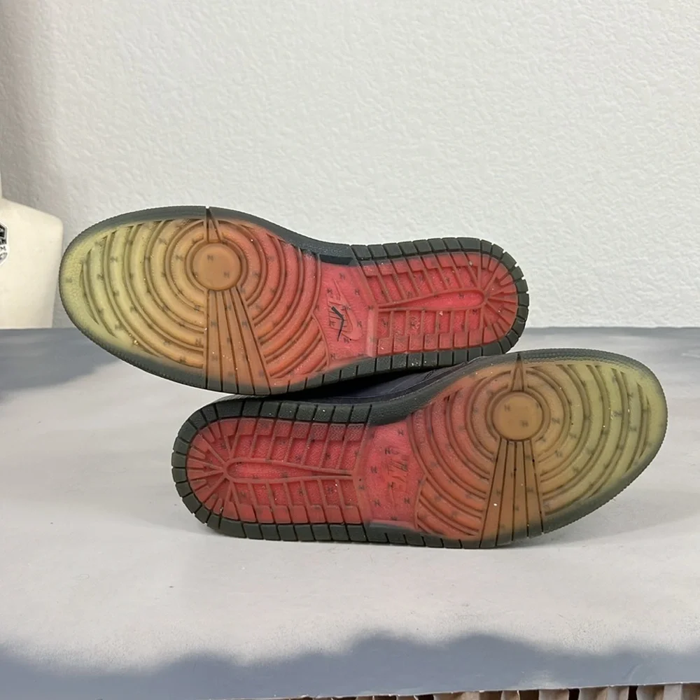 Jordan Nike Air Jordan 1 Retro High Zoom 'Fearless' Iridescent High Top Lace Up - Picture 9 of 11